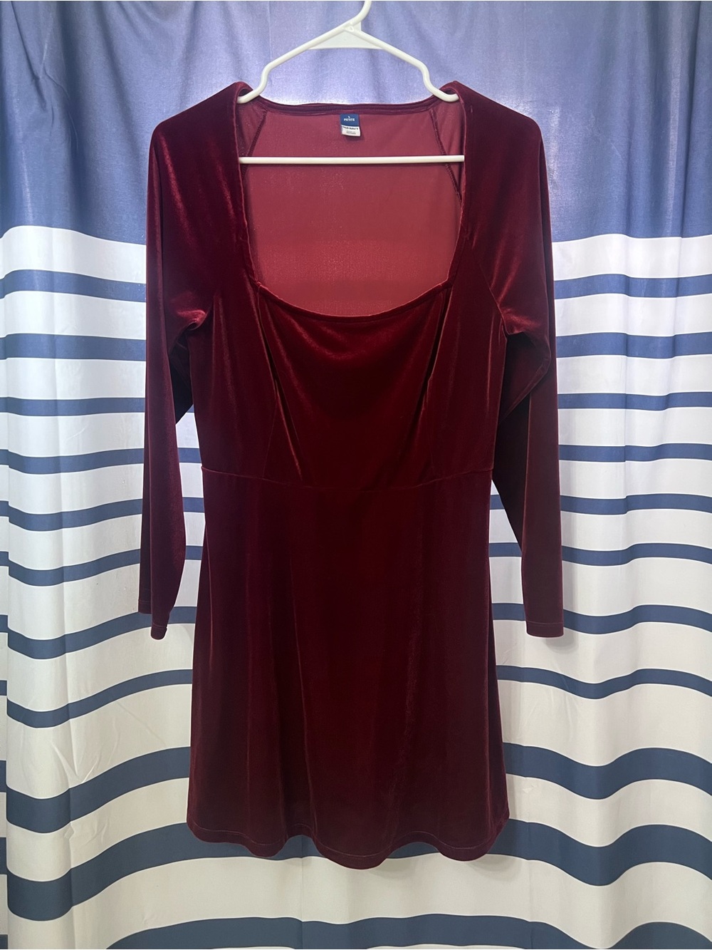 Old Navy Burgundy Velvet Long-Sleeve Scoop Neck Dress